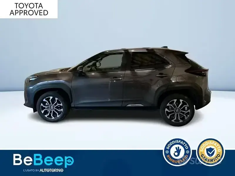 Usata Toyota Yaris Cross Trend 116 CV (85 kW) 2022 Grigio SUV