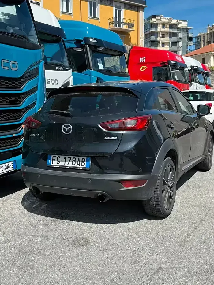 Usata Mazda CX-3 105 CV (77 kW) 2016 Nero SUV