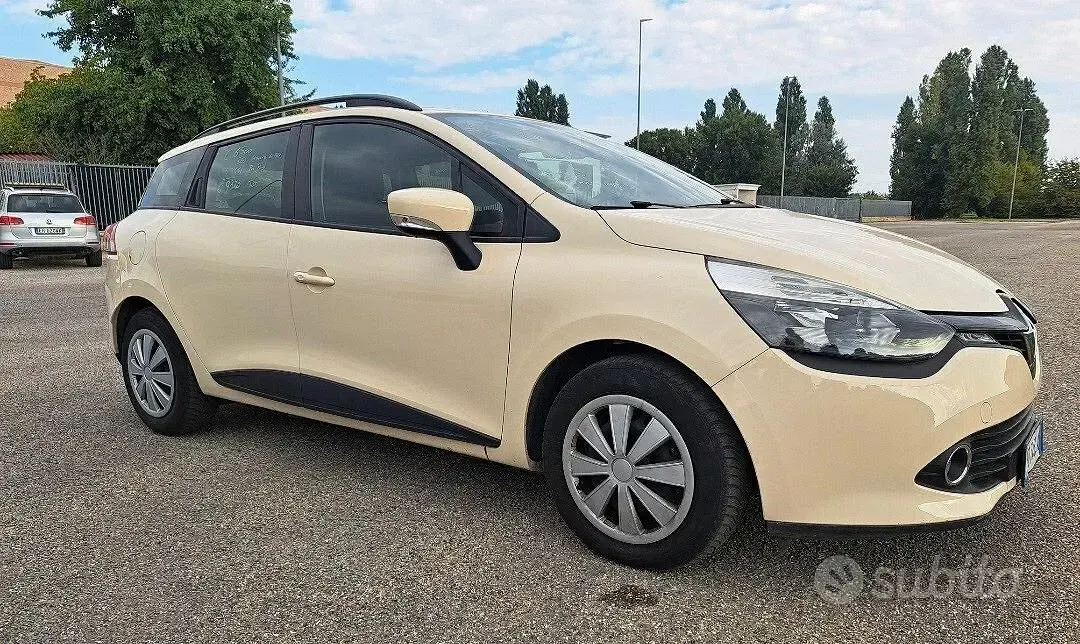 Usata Renault Clio Life 73 CV (53 kW) 2016 Bianco Station wagon