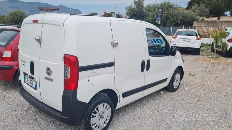 Usata Fiat Fiorino Trekking 95 CV (69 kW) 2017 Bianco Monovolume