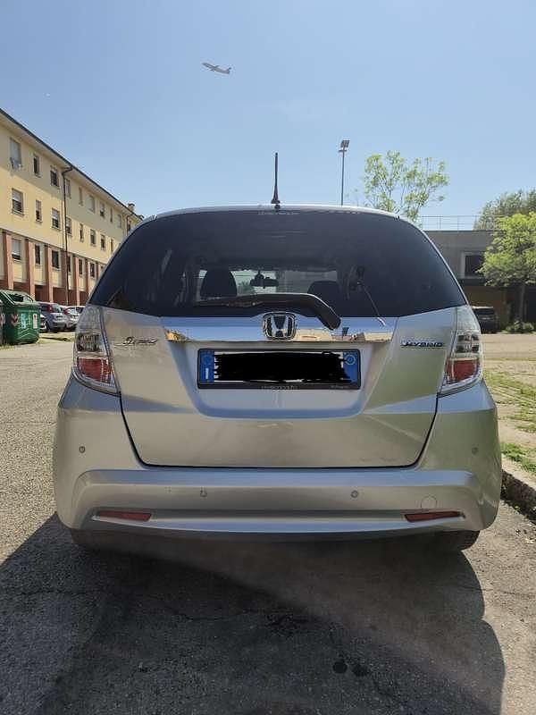 Usata Honda Jazz Elegance 98 CV (72 kW) 2011 Argento Utilitaria