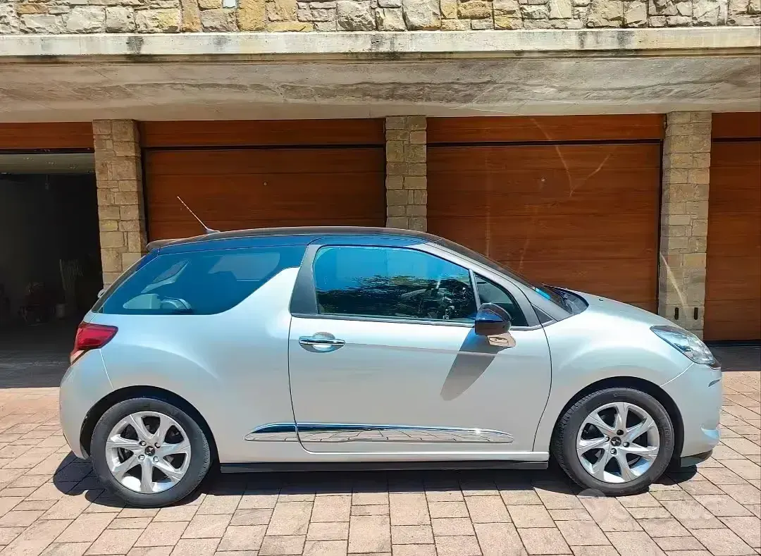 Usata DS Automobiles DS3 So Chic 99 CV (72 kW) 2017 Grigio Utilitaria