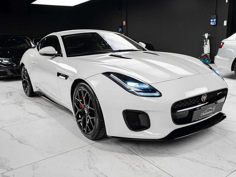 Usata Jaguar F-Type R-Dynamic 300 CV (220 kW) 2019 Bianco Coupé