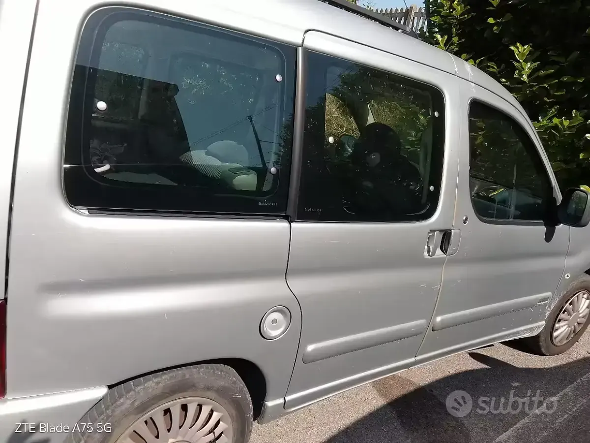 Usata Citroën Berlingo 90 CV (66 kW) 2005 Grigio Monovolume