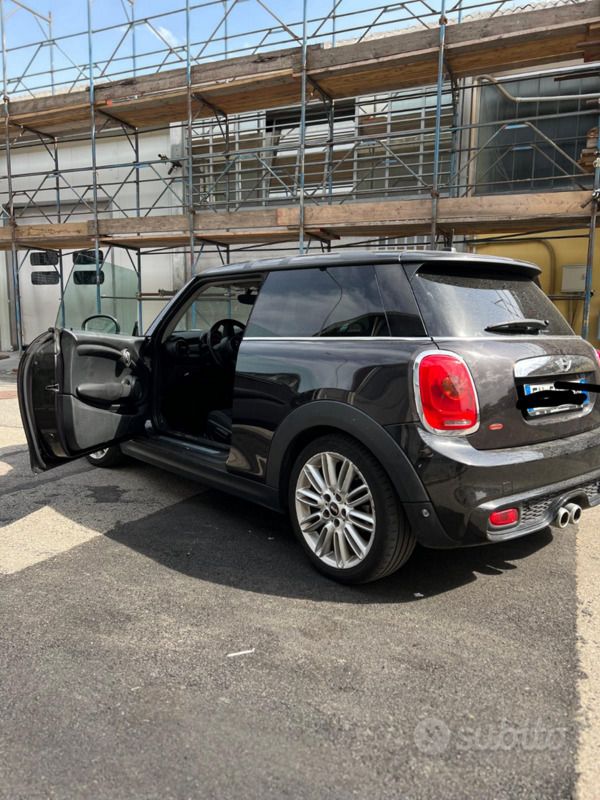 Usata Mini One D 116 CV (85 kW) 2014 Nero Utilitaria