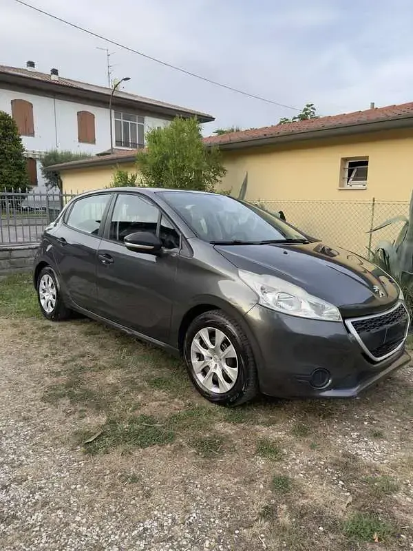 Usata Peugeot 208 Access 82 CV (60 kW) 2014 Utilitaria