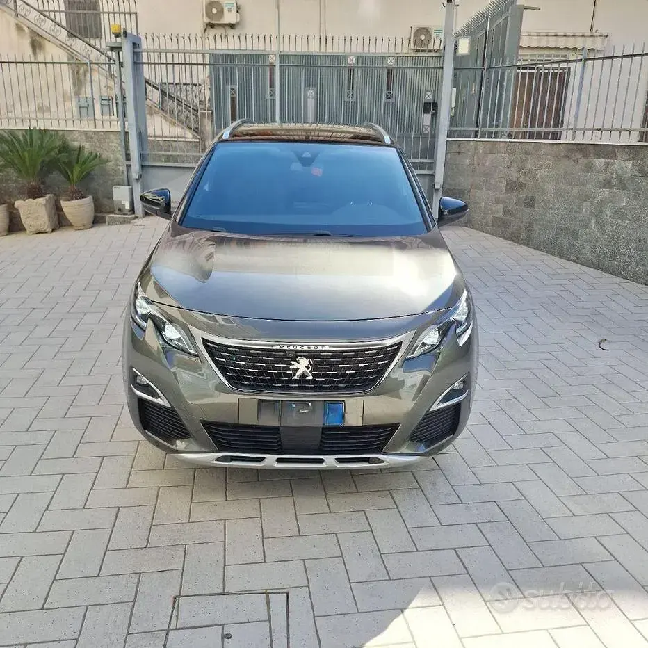 Usata Peugeot 3008 GT-line 131 CV (96 kW) 2018 Grigio SUV