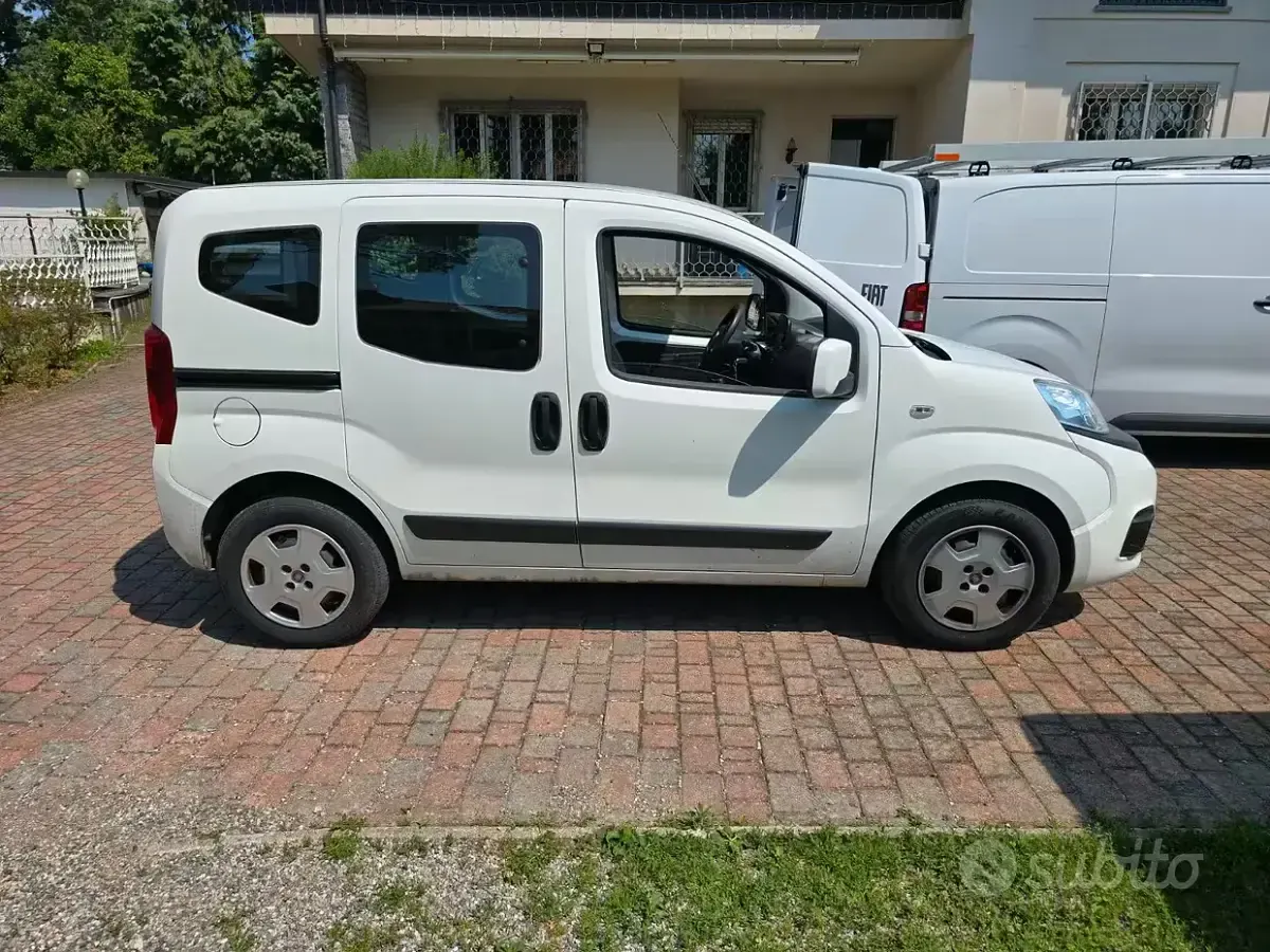Usata Fiat Qubo Trekking 75 CV (55 kW) 2022 Monovolume