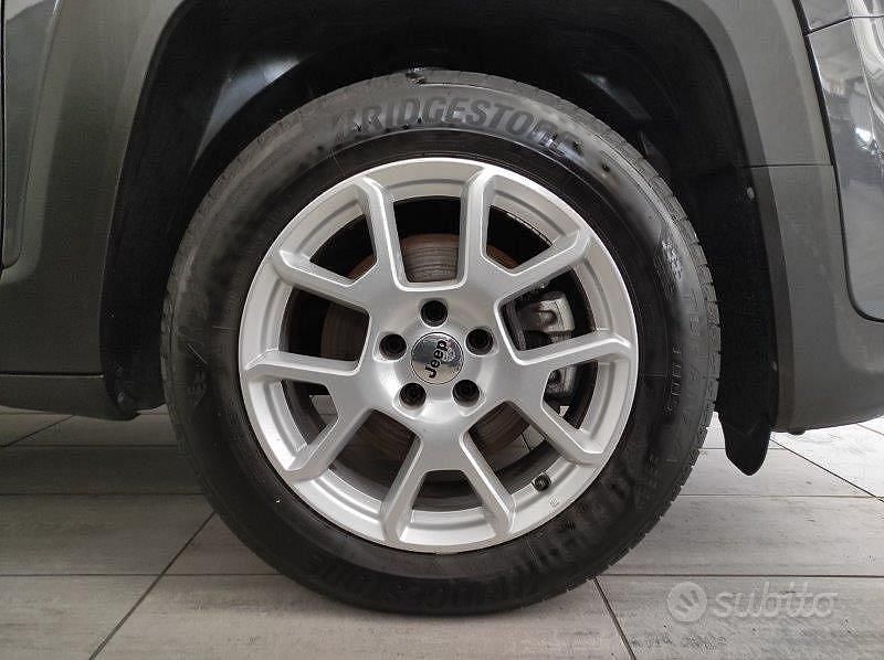 Usata Jeep Renegade Limited 131 CV (96 kW) 2022 Grigio SUV