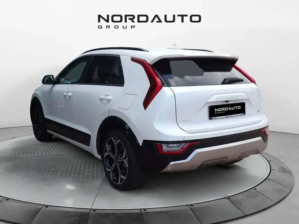 Usata Kia Niro 140 CV (102 kW) 2022 Bianco SUV
