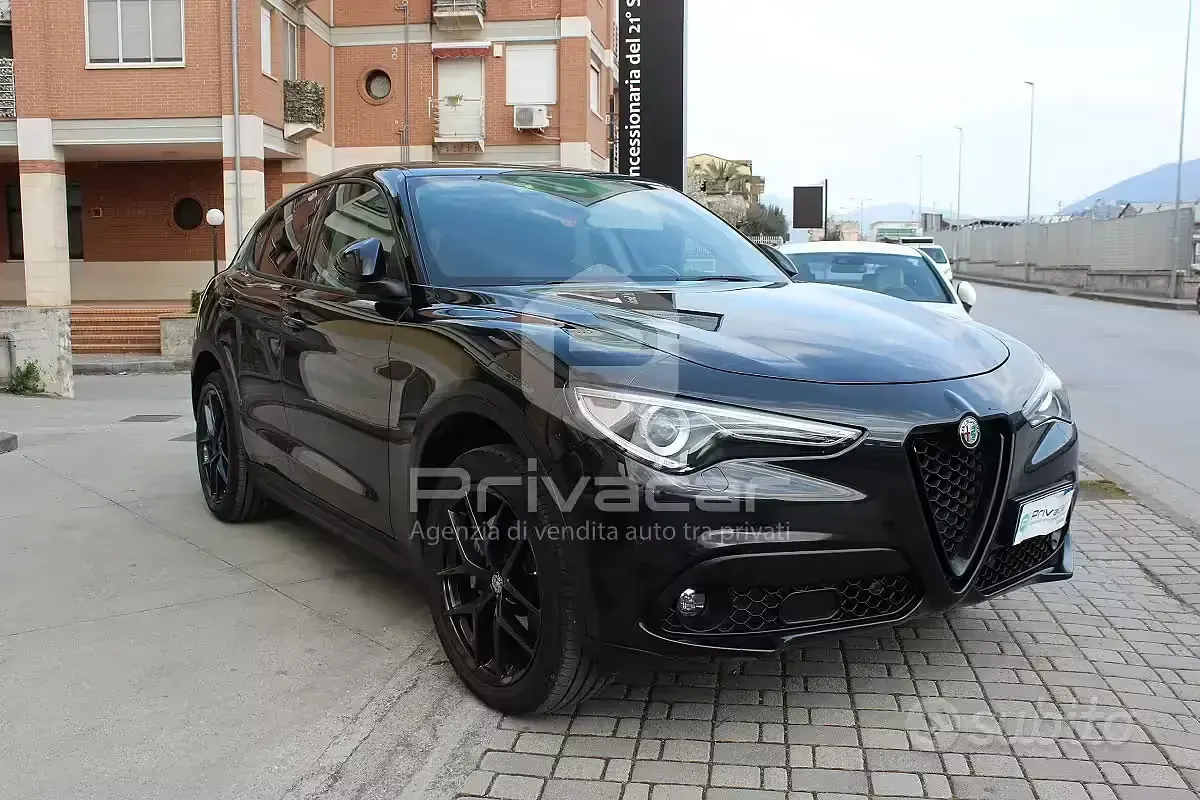Usata Alfa Romeo Stelvio 210 CV (154 kW) 2017 Nero SUV