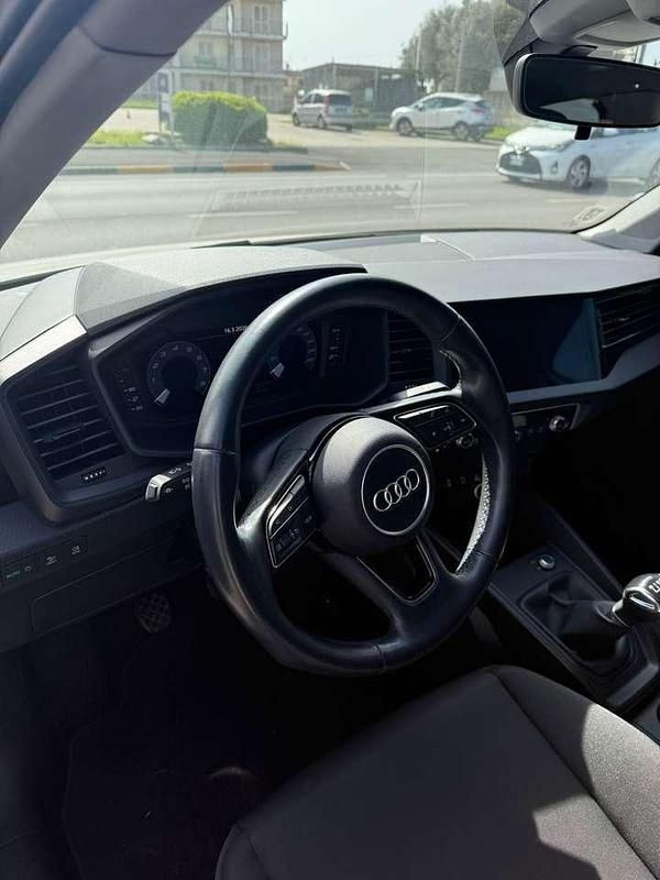 Usata Audi A1 Sportback Ambiente 95 CV (69 kW) 2024 Bianco Utilitaria
