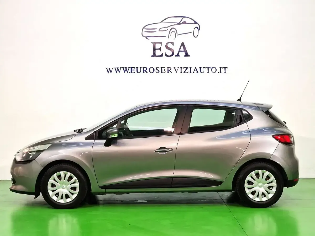 Usata Renault Clio IV 73 CV (53 kW) 2014 Grigio Berlina