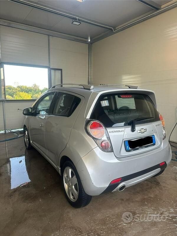 Usata Chevrolet Spark 81 CV (59 kW) 2011 Grigio Utilitaria