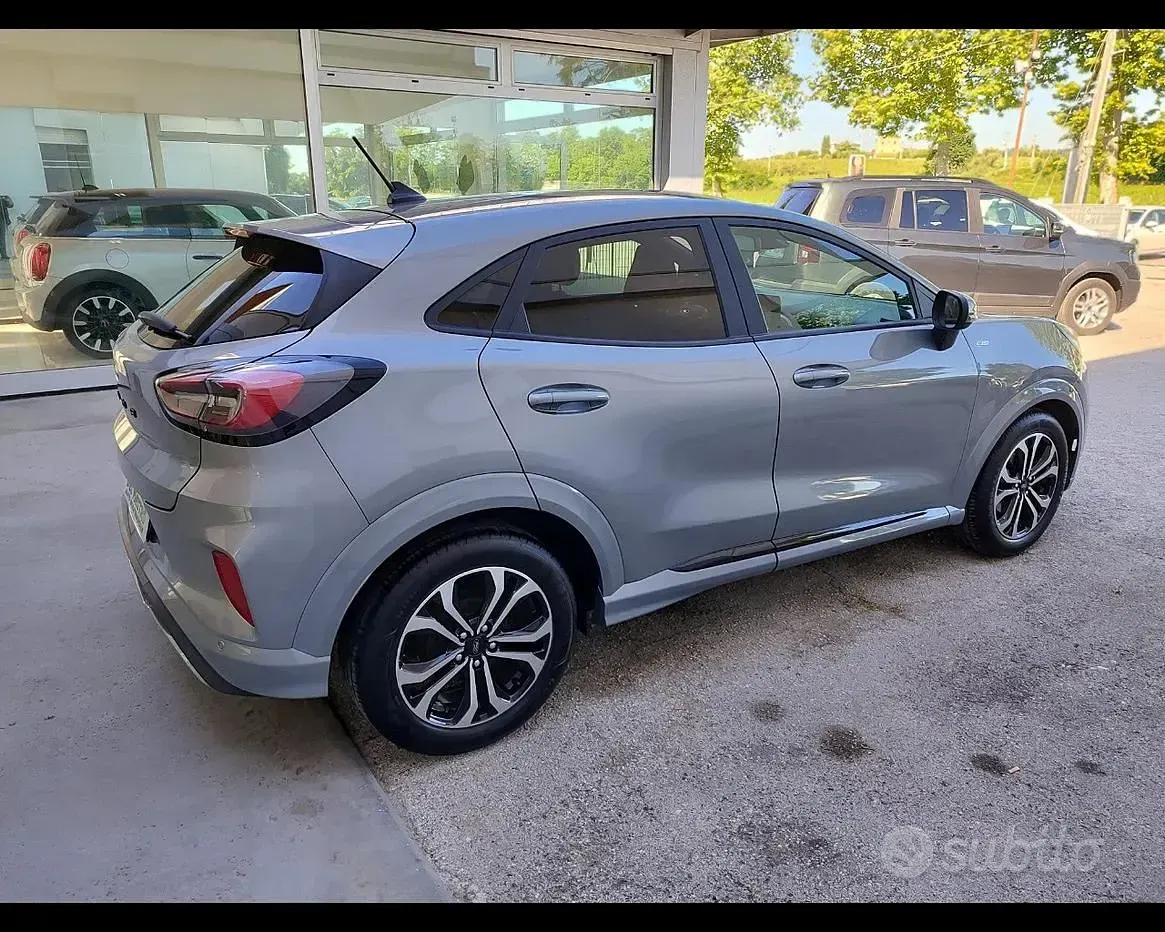 Usata Ford Puma ST 125 CV (91 kW) 2023 Marrone SUV