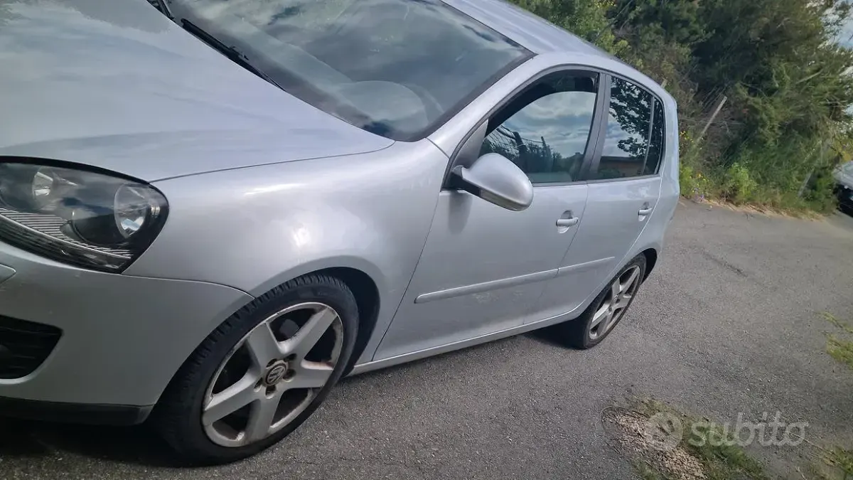 Usata VW Golf VI GT 105 CV (77 kW) 2008 Grigio Utilitaria