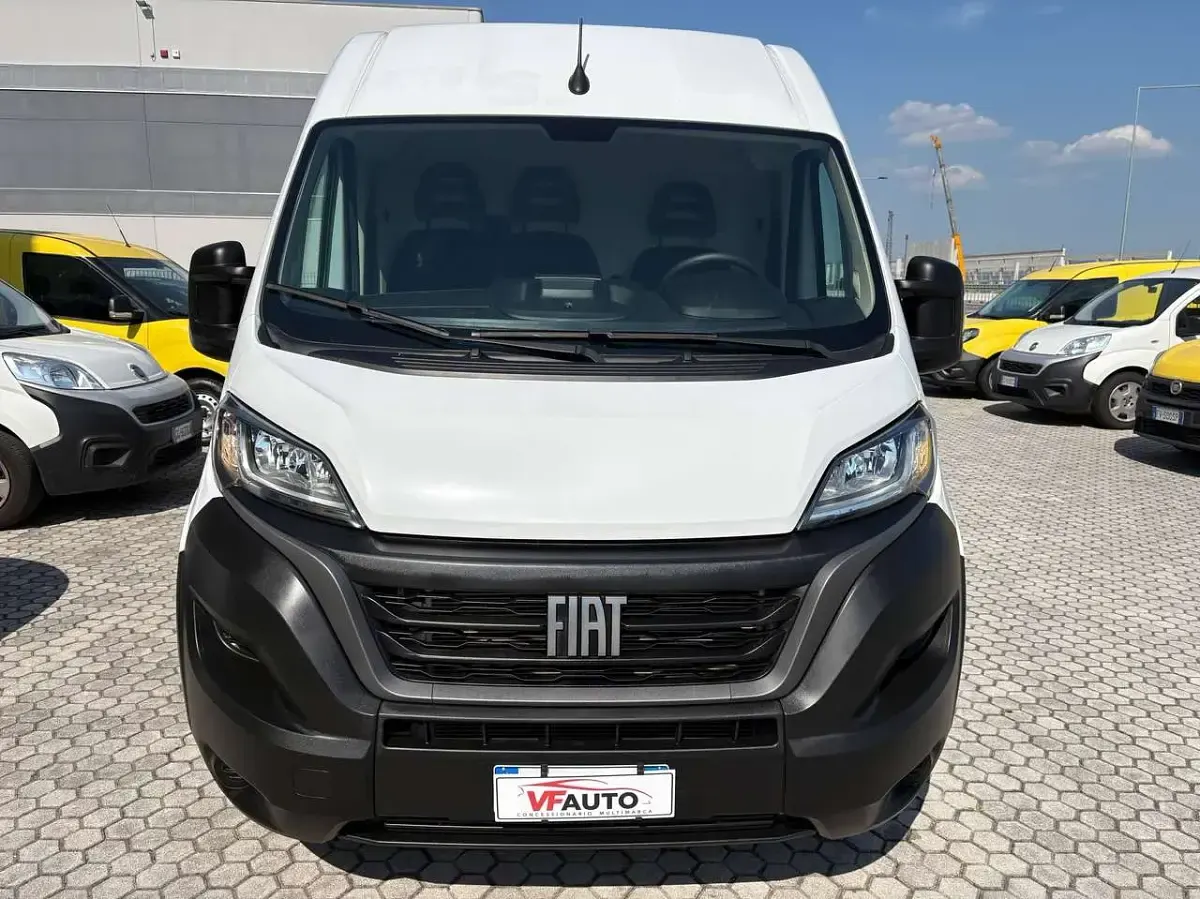 Usata Fiat Ducato 33 120 CV (88 kW) 2023 Bianco Furgone