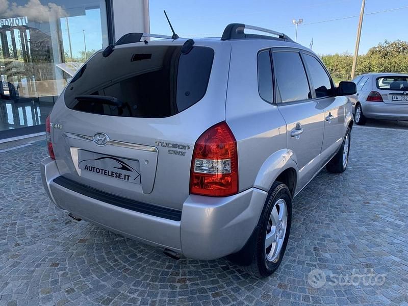 Usata Hyundai Tucson Dynamiq 112 CV (82 kW) 2005 Grigio SUV