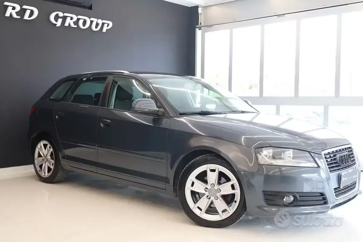 Usata Audi A3 Attraction 105 CV (77 kW) 2010 Grigio Utilitaria