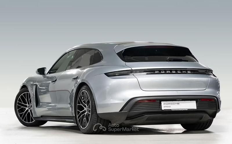 Usata Porsche Taycan Sport Turismo 119 kW (163 CV) 2024 Argento Station wagon