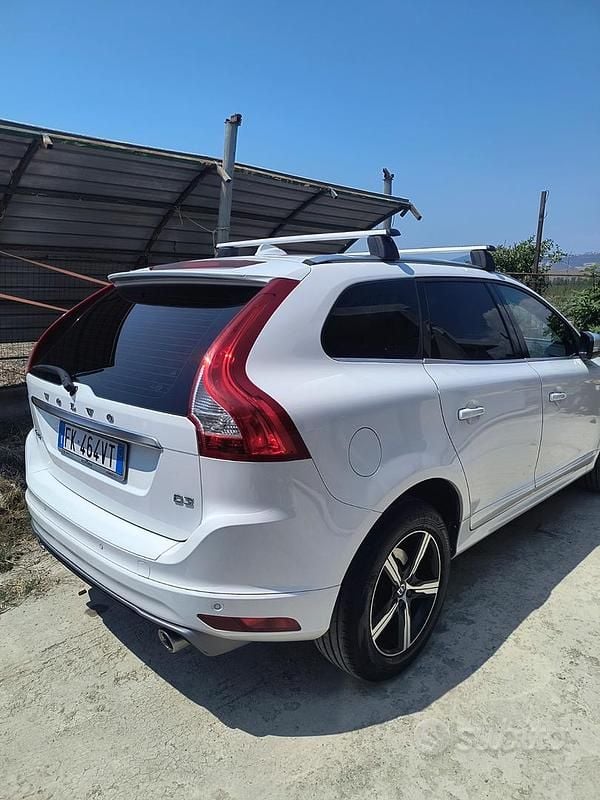 Usata Volvo XC60 R-Design 150 CV (110 kW) 2017 Bianco SUV