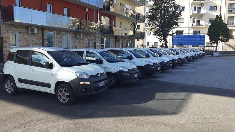 Bianco Usata 2016 Fiat Panda Easy Due volumi | 5800 € (Super prezzo) - Immagine 1/4