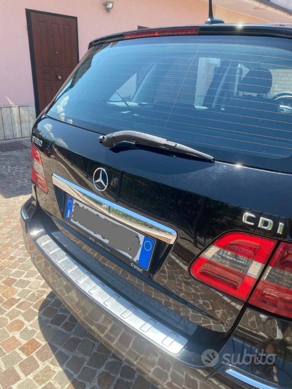 Usata Mercedes B200 109 CV (80 kW) 2009 Nero Monovolume