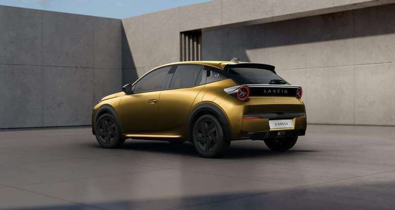 Usata Lancia Ypsilon Silver 101 CV (74 kW) 2024 Oro Utilitaria