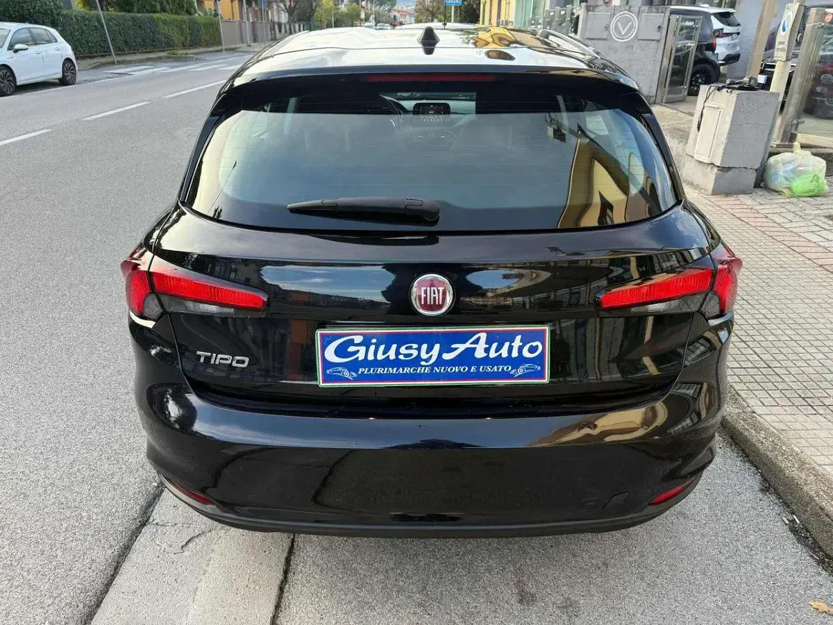 Usata Fiat Tipo 101 CV (74 kW) 2023 Nero Berlina