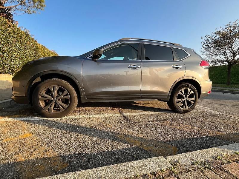 Usata Nissan X-Trail 131 CV (96 kW) 2018 Grigio SUV