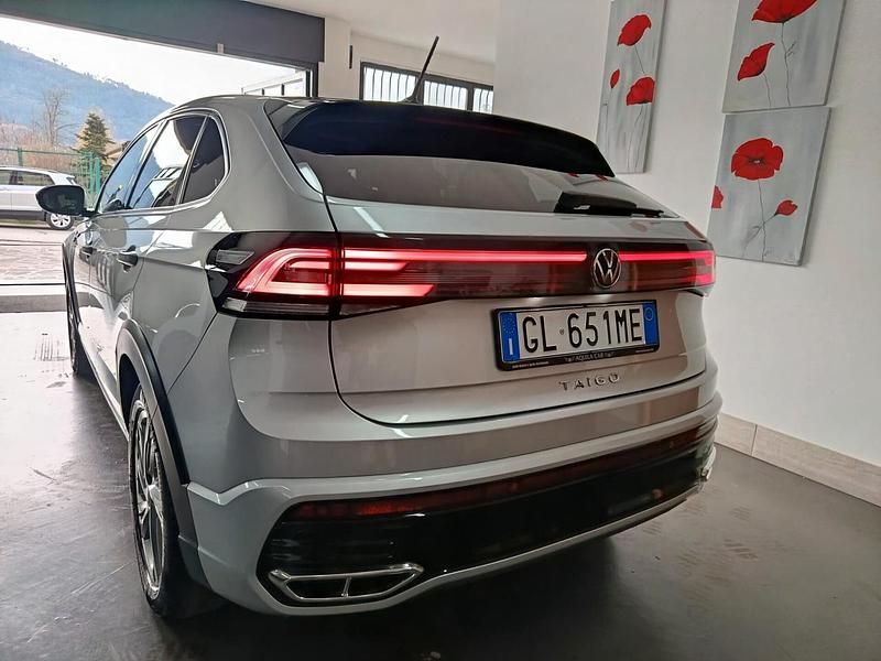 Usata VW Taigo R-line 115 CV (84 kW) 2023 Argento SUV