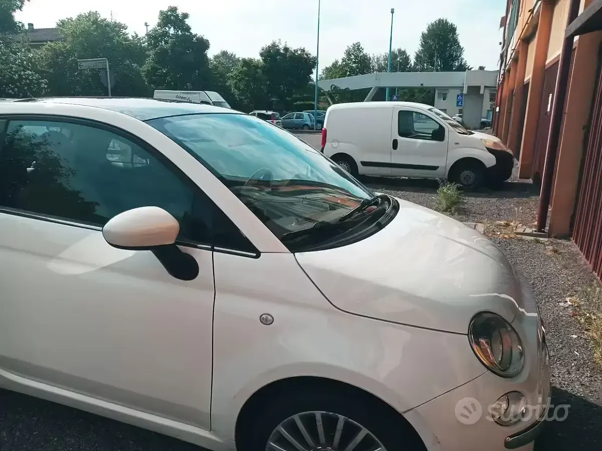 Usata Fiat 500 Lounge 69 CV (50 kW) 2011 Bianco Berlina