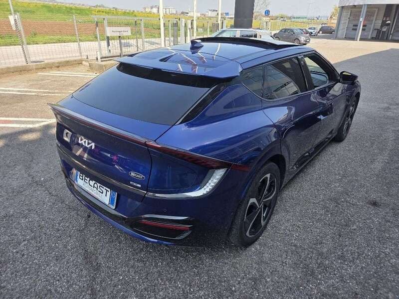 Usata Kia EV6 GT-Line 239 kW (325 CV) 2023 Blu metallizzato SUV