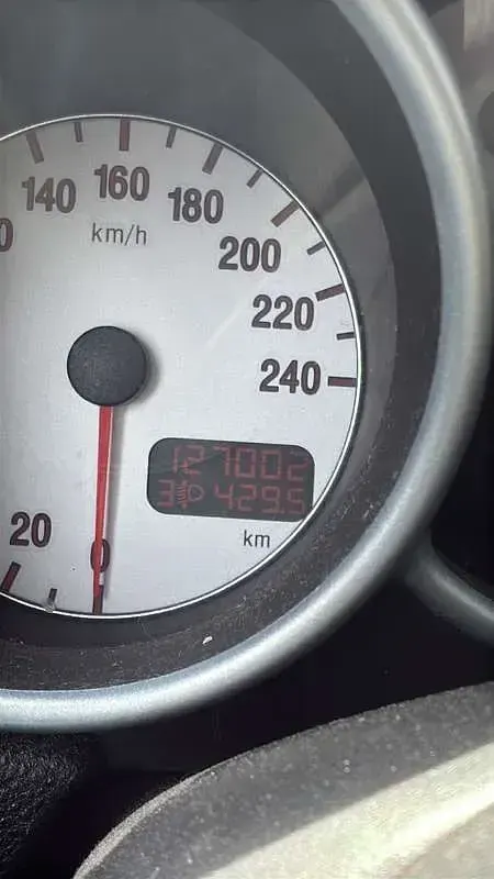 Usata Alfa Romeo 147 Progression 105 CV (77 kW) 2003 Utilitaria