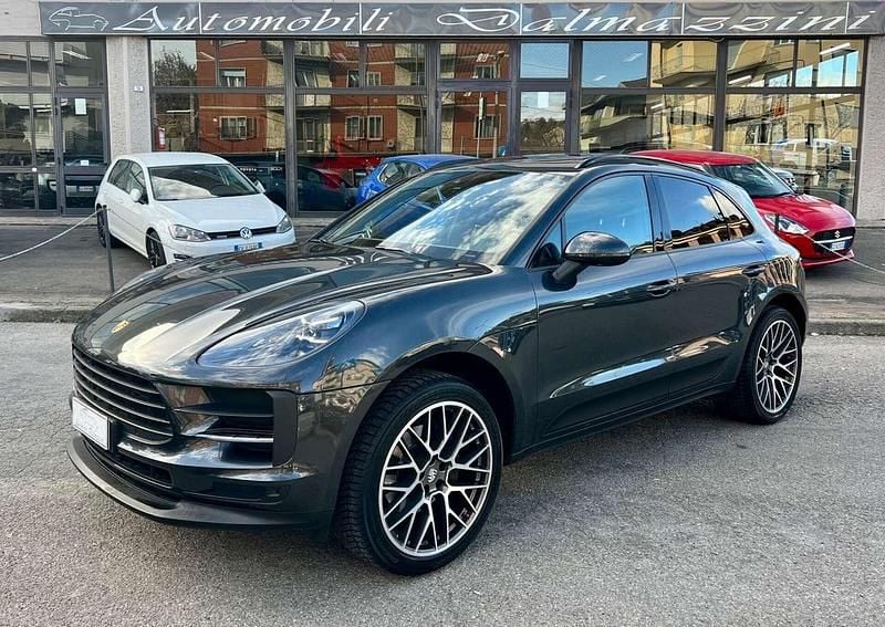 Grigio Usata 2020 Porsche Macan SUV | 50.500 € (Super prezzo) - Immagine 1/4