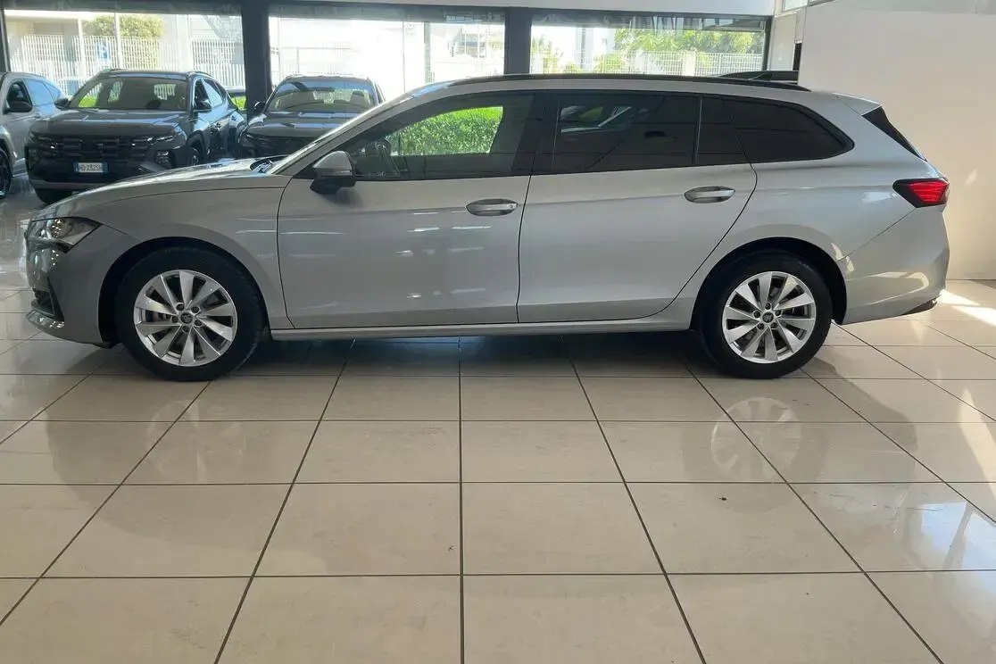 Usata Skoda Superb Selection 150 CV (110 kW) 2026 Argento Station wagon