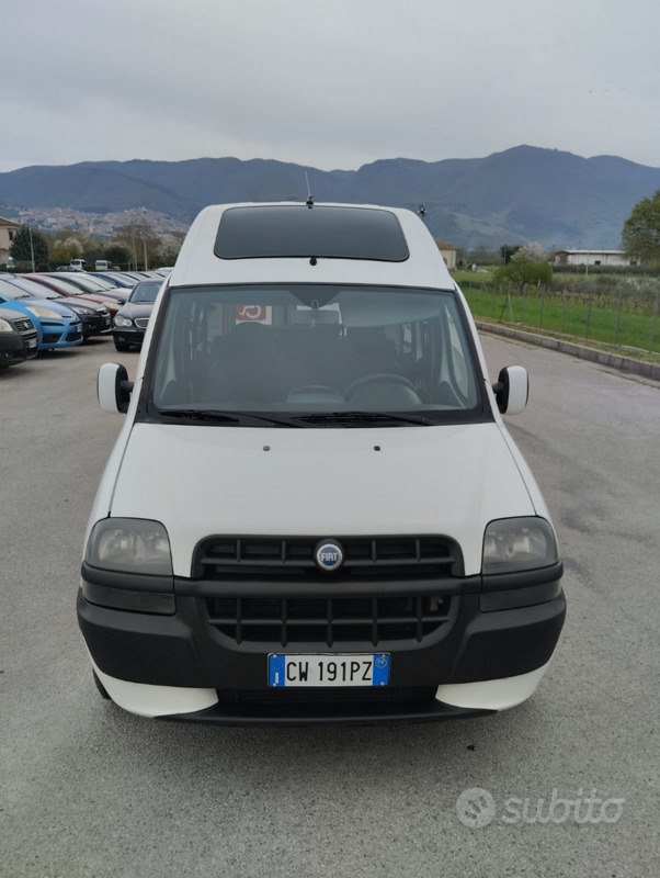 Venduto Fiat Doblò 1,9 JTD 5 posti Pe. - auto usate in vendita