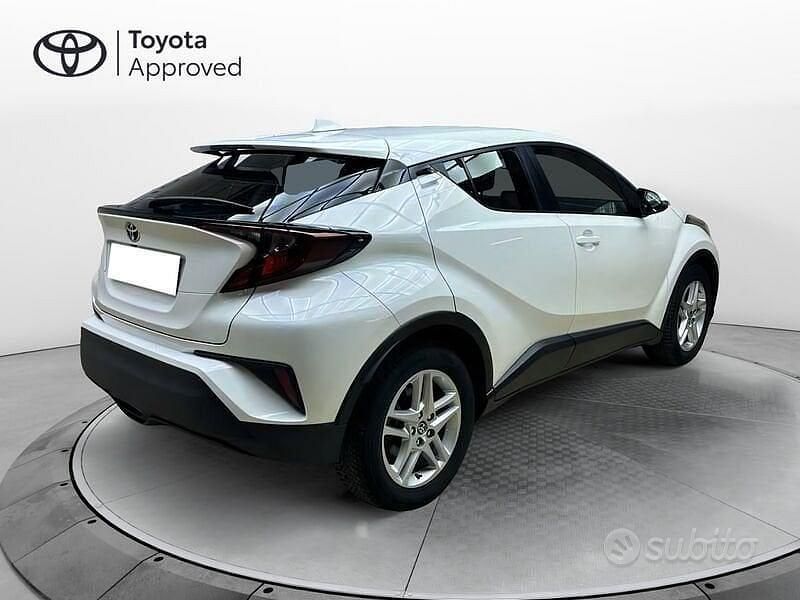 Usata Toyota C-HR Active 2022 Bianco SUV