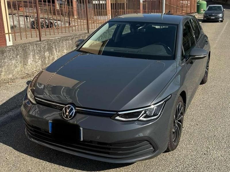 Grigio Usata 2021 VW Golf Life Tre volumi | 18.500 € (Super prezzo) - Immagine 1/4