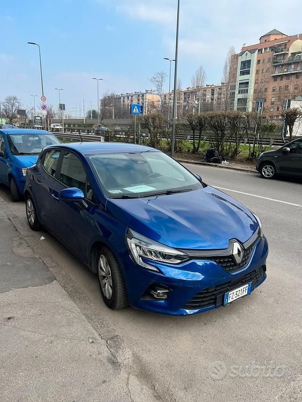 Usata Renault Clio IV Business 101 CV (74 kW) 2019 Blu Berlina