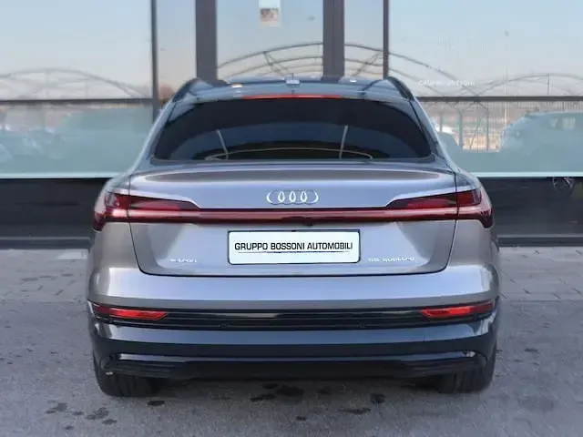 Usata Audi e-tron Sportback Business 300 kW (408 CV) 2022 Grigio tifone metallizzato SUV