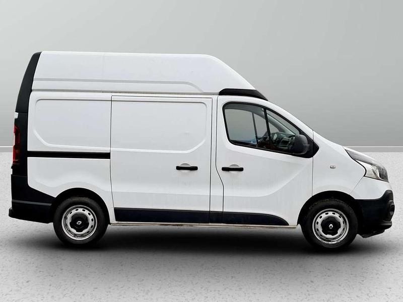Usata Renault Trafic SE 125 CV (91 kW) 2019 Bianco Monovolume