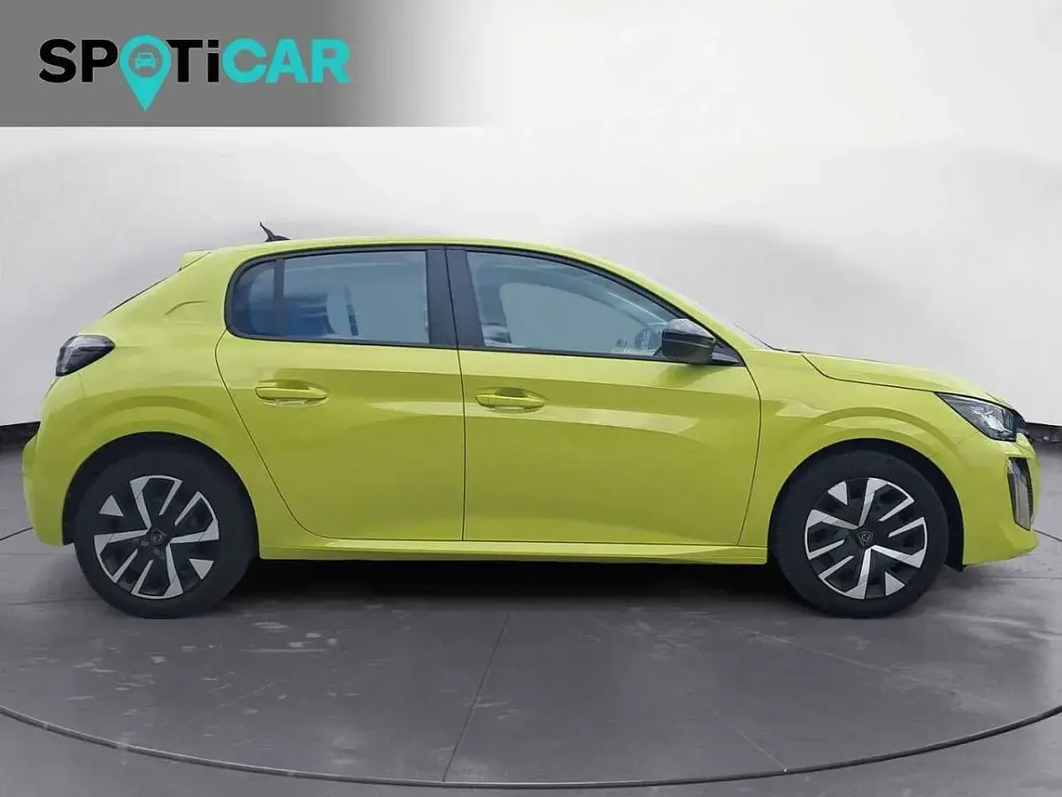 Usata Peugeot 208 Active 75 CV (55 kW) 2023 Giallo Utilitaria