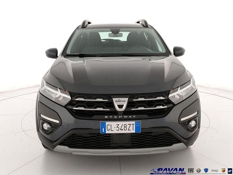 Usata Dacia Sandero Comfort 91 CV (66 kW) 2022 Grigio scuro Utilitaria