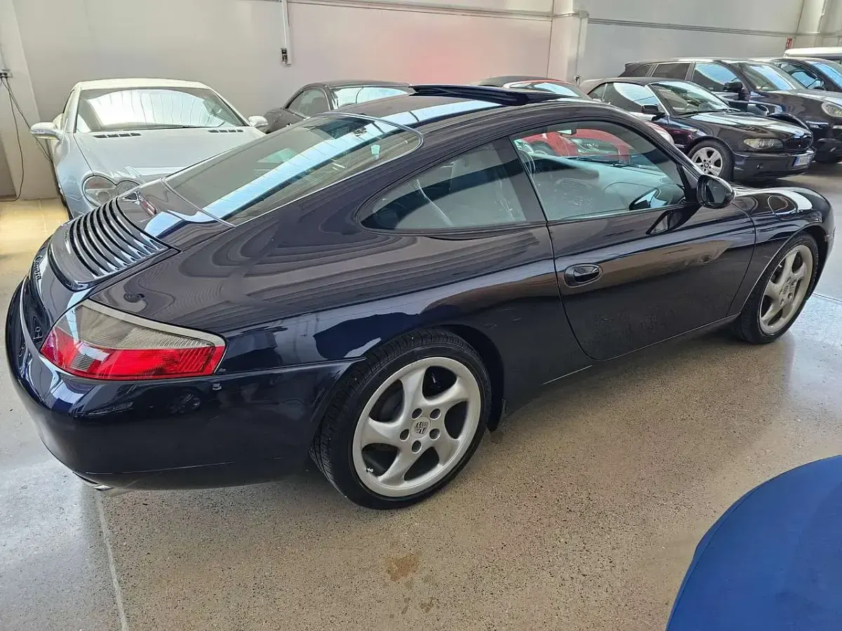 Usata Porsche 911 Carrera 300 CV (220 kW) 2001 Blu/azzurro Coupé
