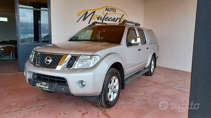 Usata Nissan Navara 190 CV (139 kW) 2014 Grigio Pick-up