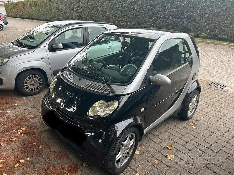 Usata Smart ForTwo Coupé 61 CV (44 kW) 2004 Nero Coupé