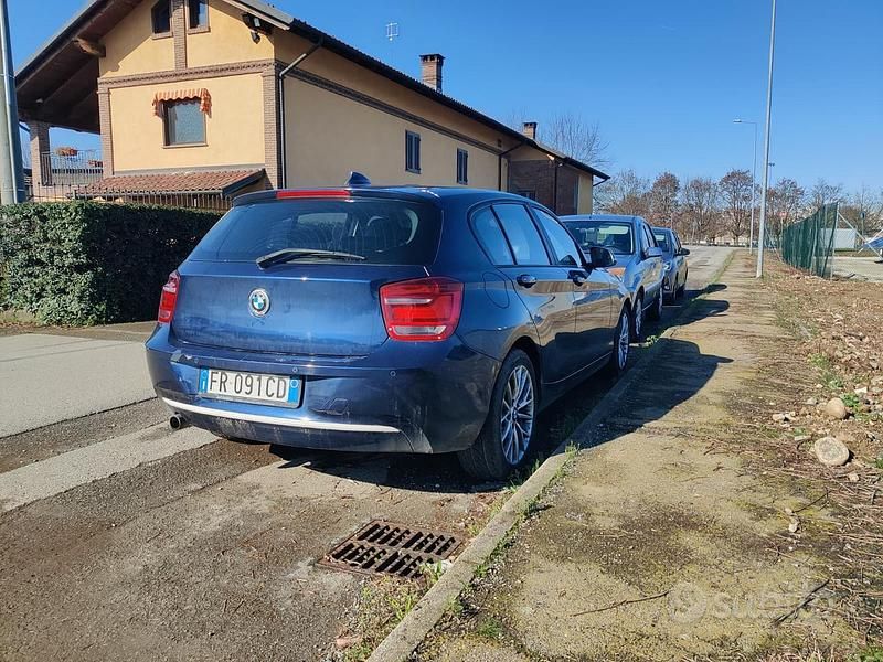 Occasion BMW 118 Efficient Dynamics 143 ch (105 kW) 2014 Bleue Citadine