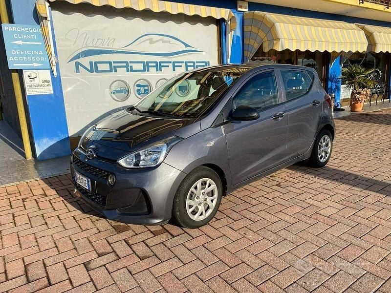 Używany Hyundai i10 Comfort 69 KM (50 kW) 2017 Hatchback