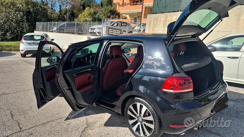Usata VW Golf VI 170 CV (125 kW) 2010 Nero Utilitaria
